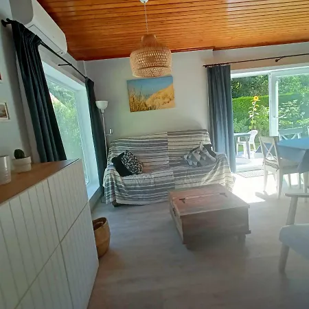 Hartedrie Vakantiewoning Aan Zee בית נופש *